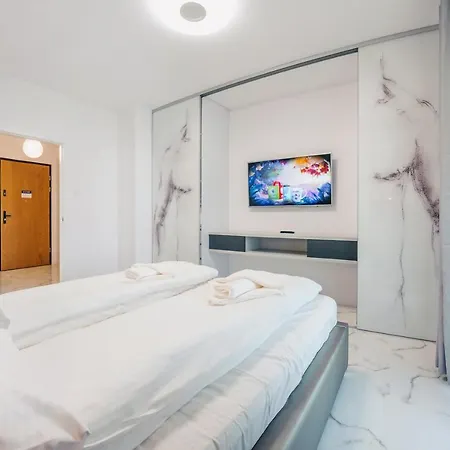 Luxury Long Island Suite Gdansk Exterior photo